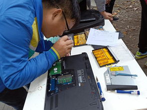 學(xué)以致用，服務(wù)社會——記計(jì)算機(jī)服務(wù)中心暖心義務(wù)維護(hù)